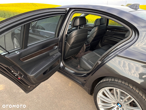 BMW Seria 7 730d - 9