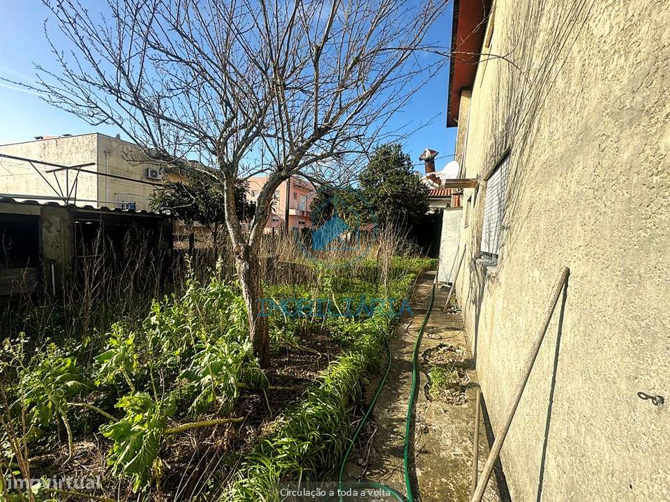 Moradia bifamiliar T4+T1 – terreno, poço, garagem – Anta-36