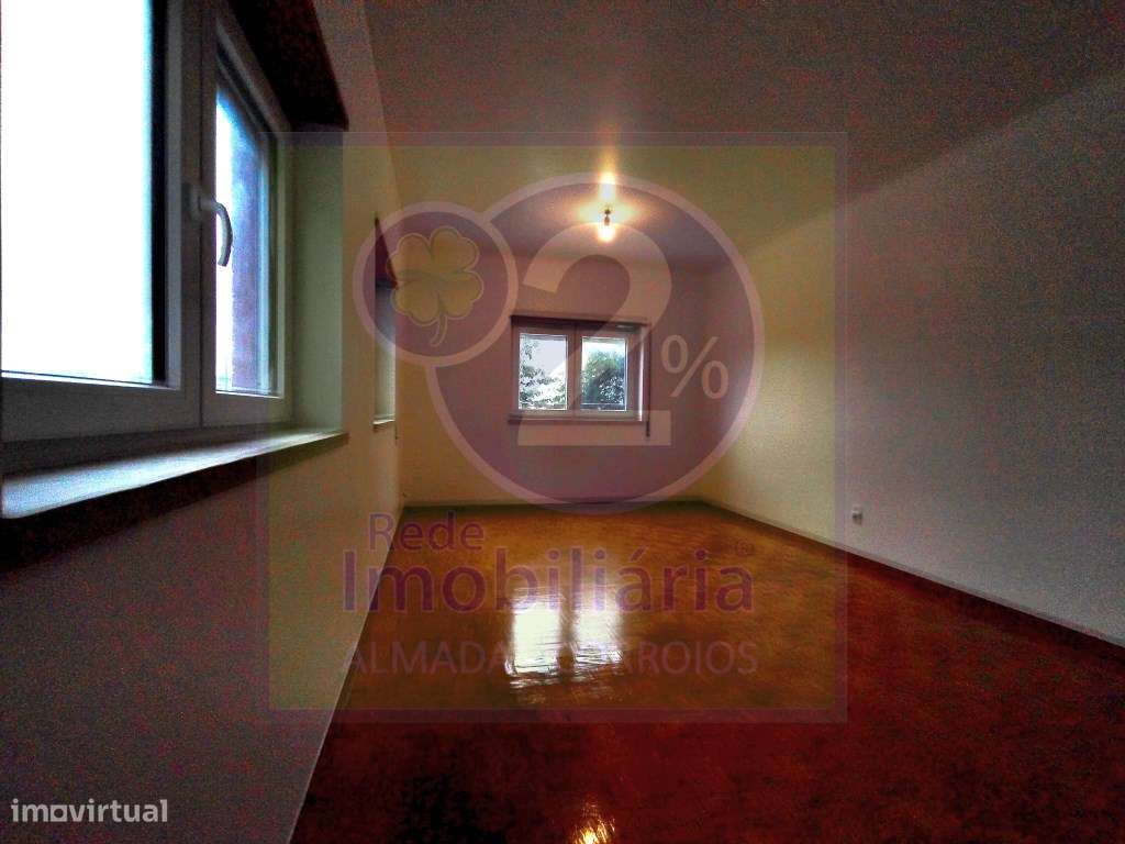 T3, estacionamento e arrecadação - Grande imagem: 2/13