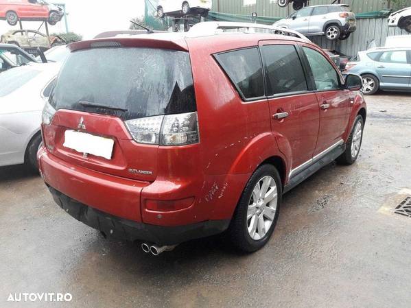 Dezmembrari/Dezmembrez Mitsubishi Outlander 2.2 dCi Manual 4HN - 4