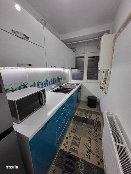 Inchiriez ap  2 camere - Imagine principală: 5/8