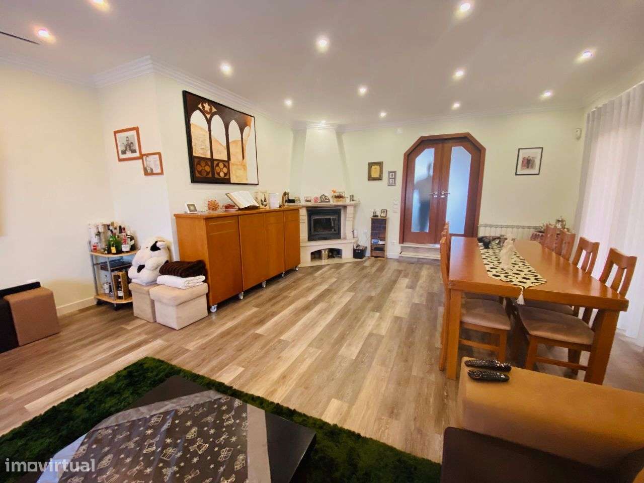 Moradia T4 com grande garagem e jardim - perto da praia-7