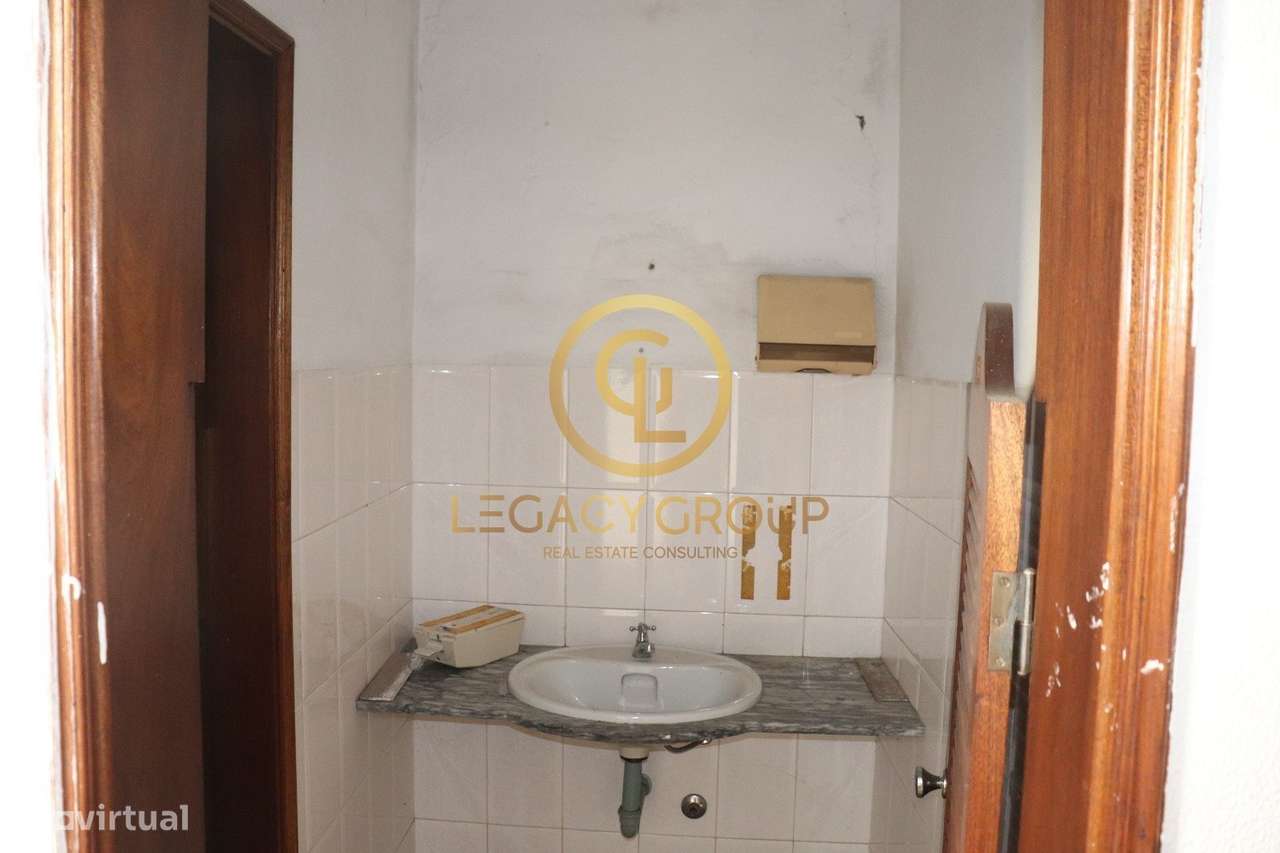 IMÓVEL COMPOSTO POR 8 FRAÇÕES DESTINADAS A COMERCIO, INDUSTRIA E HA... - Grande imagem: 5/59