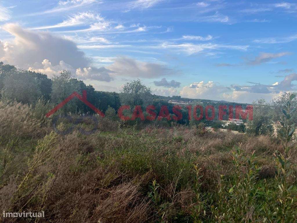 Lote de 555 m² para moradia em urbanização tranquila, Leiria - Grande imagem: 3/5