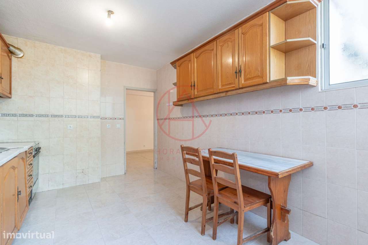 APARTAMENTO T3 1º andar c/ elevador - Sto Antonio da Charneca-15