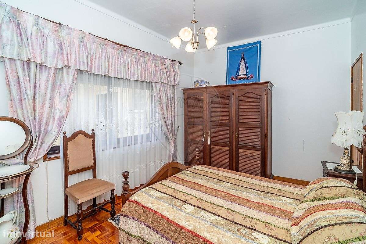 Moradia T4 para venda-27