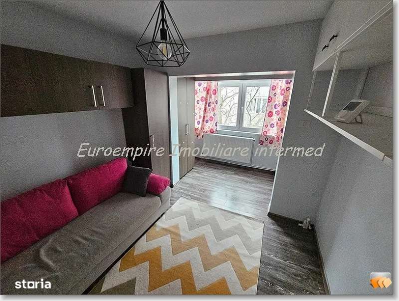 Apartament 3 camere decomandate zona Casa de Cultura - Imagine principală: 5/8