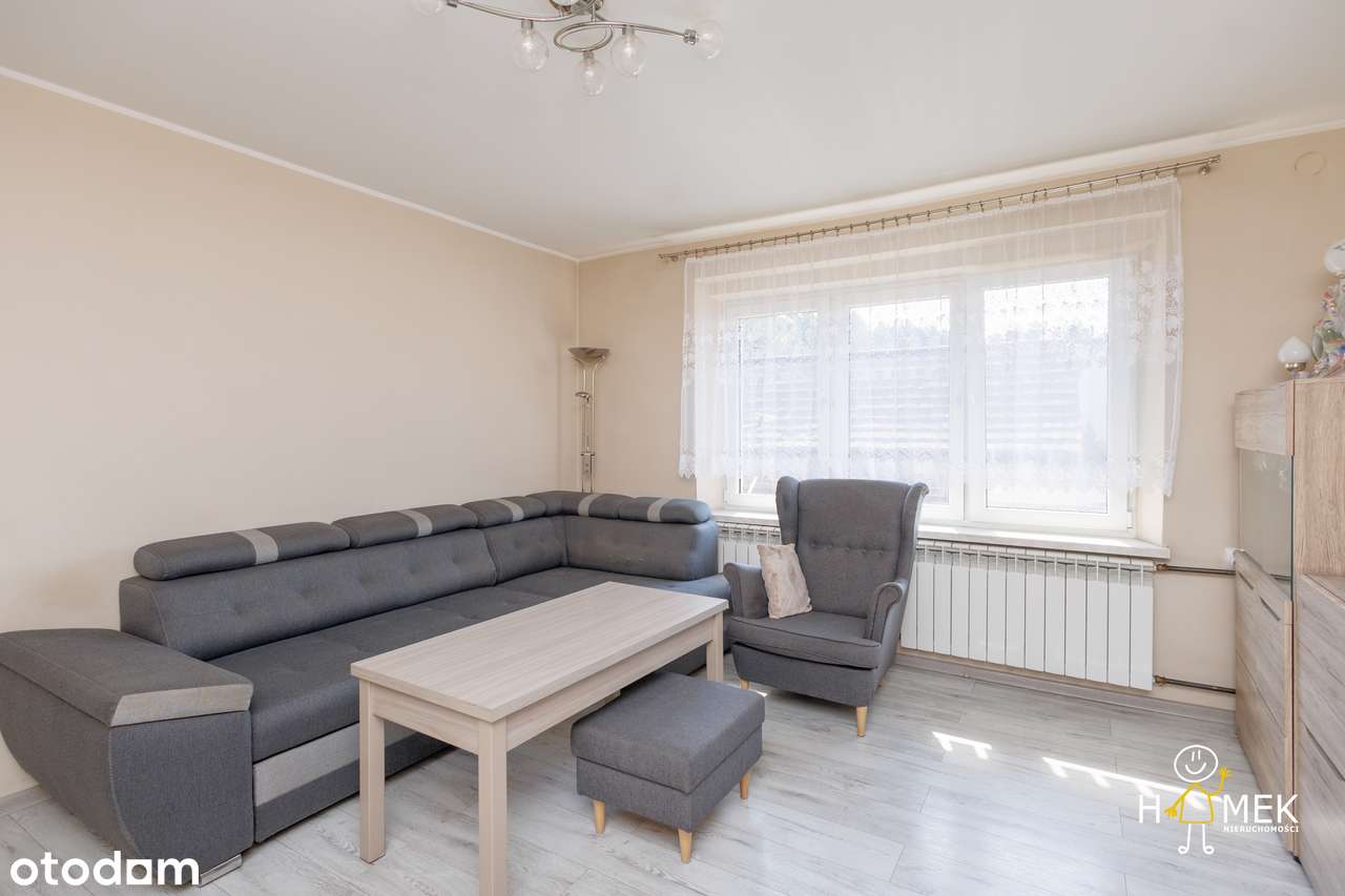 Duże Mieszkanie z Jeszcze Większym Potencjałem w Okazyjnej Cenie!-1