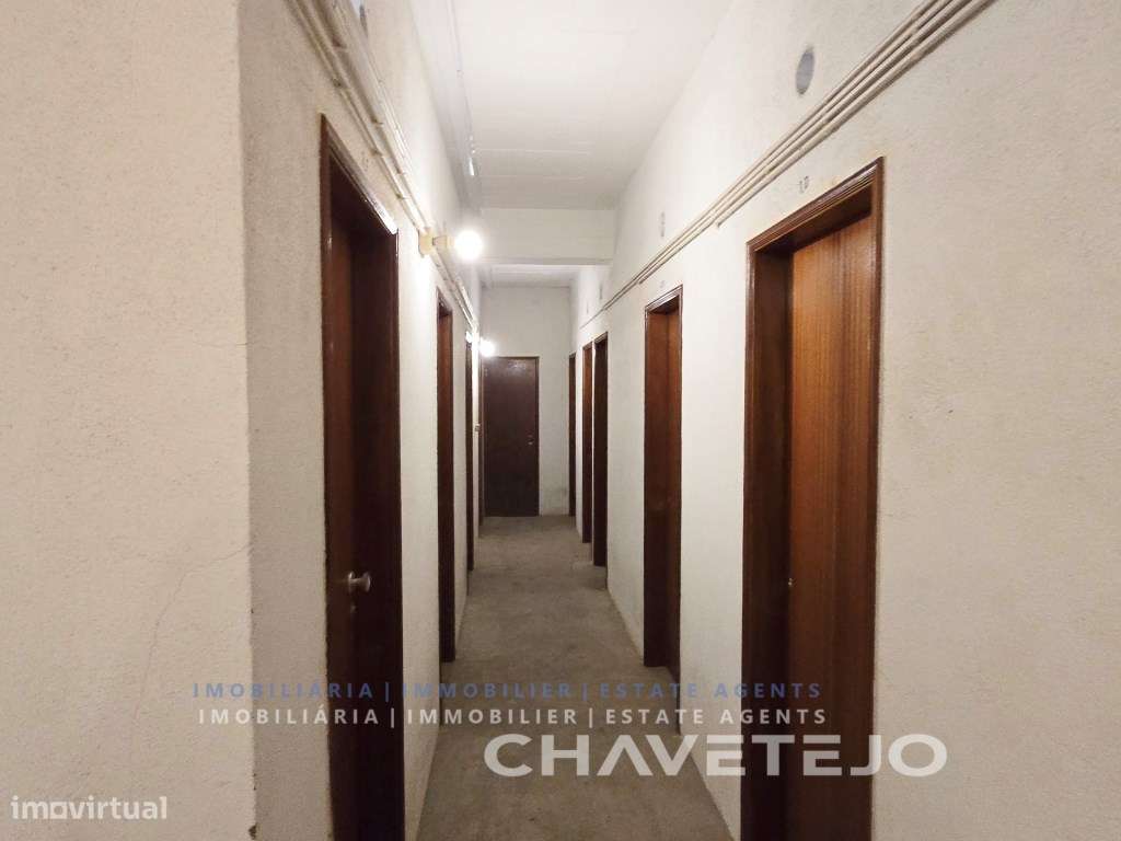 Apartamento T2 com garagem dupla e vista para o Castelo de Tomar-23