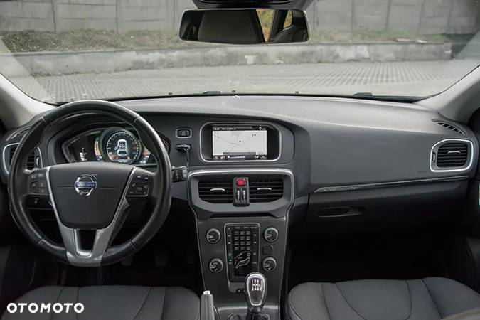 Volvo V40 Cross Country D3 - 16