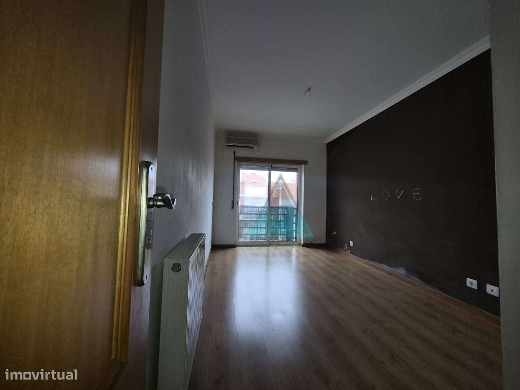 Apartamento T2 em Qta Vale Flor de Baixo, Feijó-10