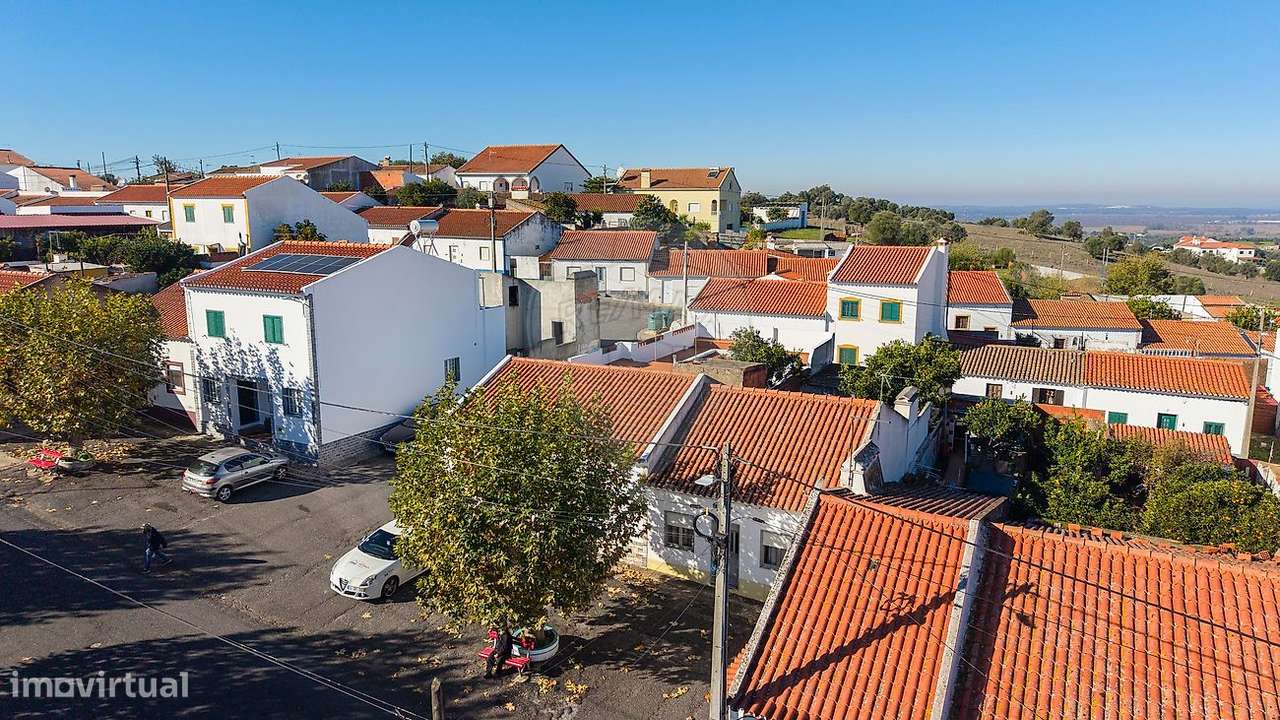 Moradia T2 para venda - Grande imagem: 2/16