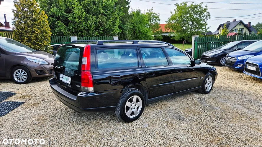 Volvo V70 2.4 Momentum - 5