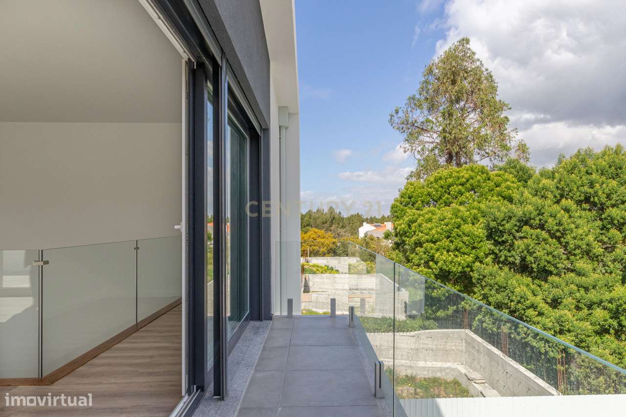 Moradia Geminada T3 - Nova -  Lagoa da Albufeira  - Sesimbra - Grande imagem: 5/34