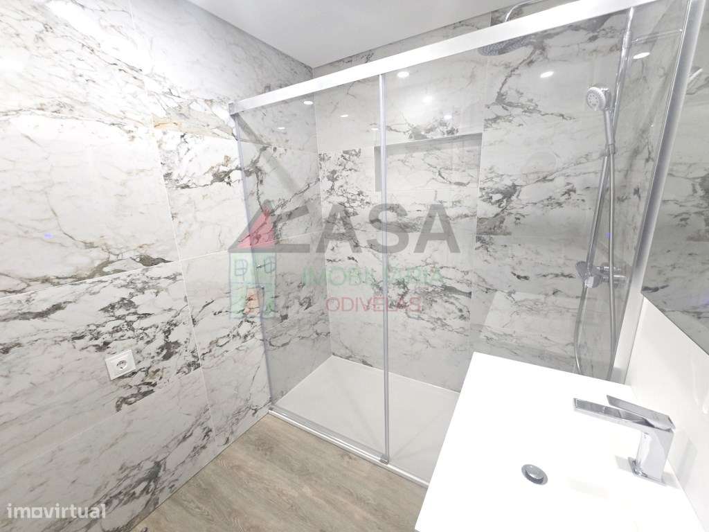 Apartamentos T2 e T3 em condomínio fechado com piscina-25