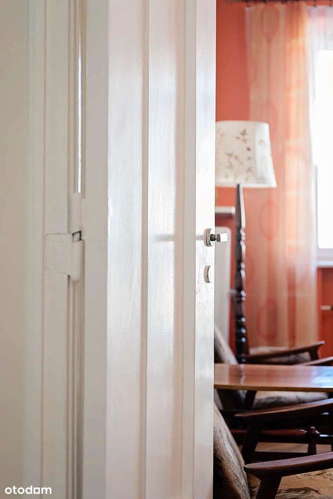 4 pokoje; 99 m² w sercu Łodzi – kamienica z CO; balkon; 3,2m wysokości-15