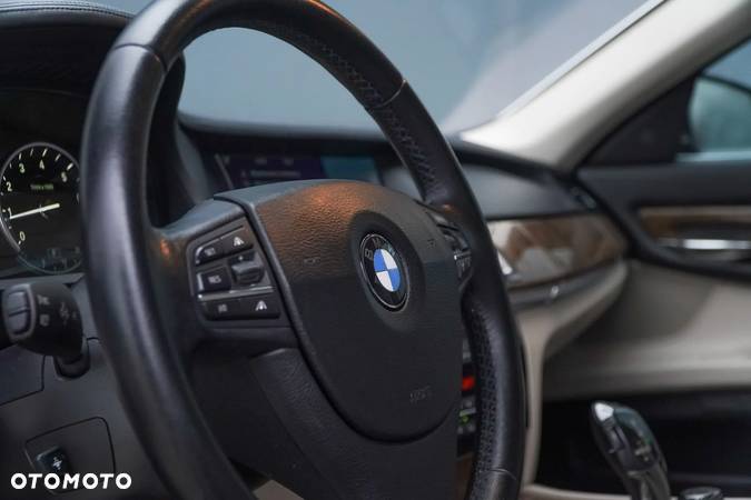 BMW Seria 7 750i L xDrive - 18