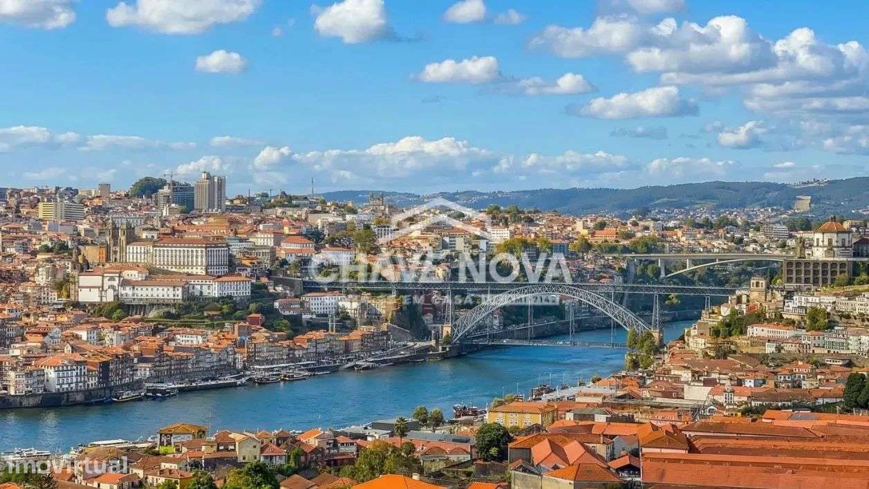 Apartamento T0 c/ Varanda e com piscina | Douro Tower – Santa Marinha-16