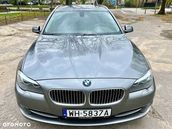 BMW Seria 5 525d xDrive - 7