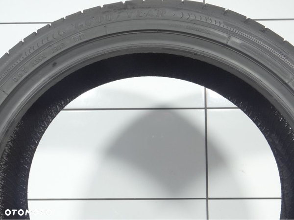 Opony letnie 225/40R18 92W Goodyear - 4