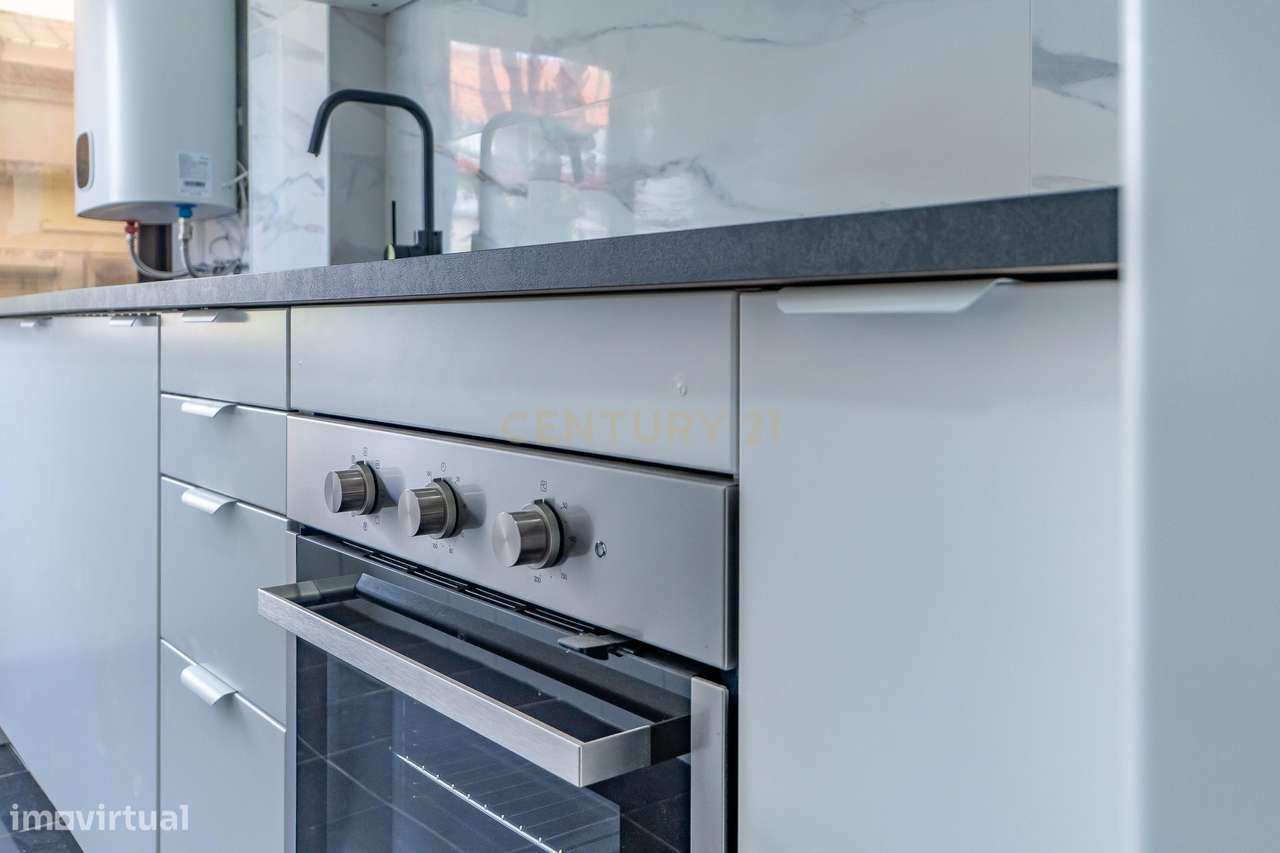 Maravilhoso T1 Remodelado | Moscavide | Excelente Exposição Solar - Grande imagem: 5/22