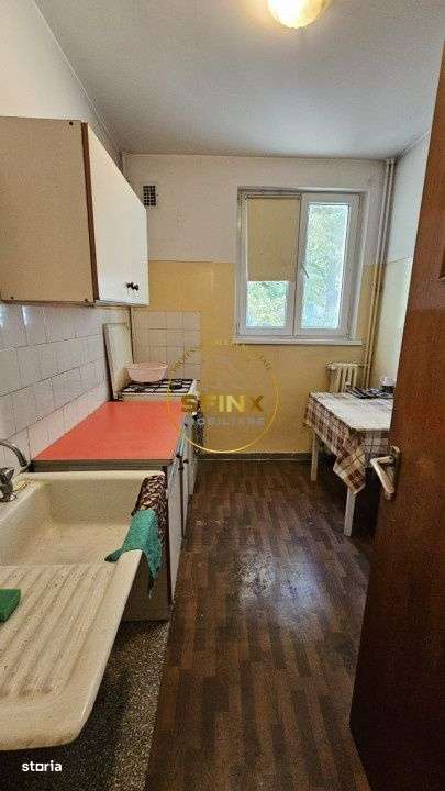 3 camere Titan Piata Minis  etaj 2/4 - Imagine principală: 4/12