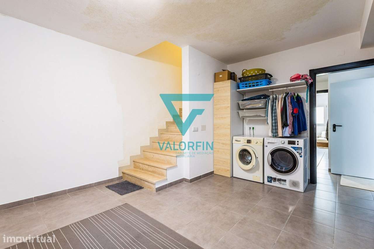 Moradia T4 c/ Logradouro e Garagem - Andrinos / Leiria-32
