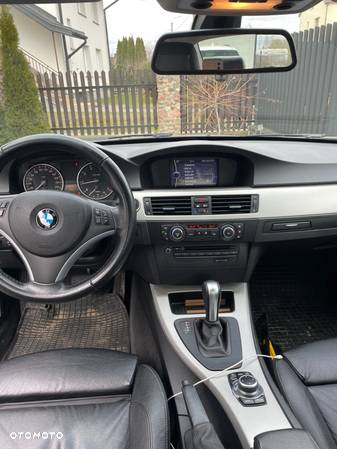 BMW Seria 3 318i - 8