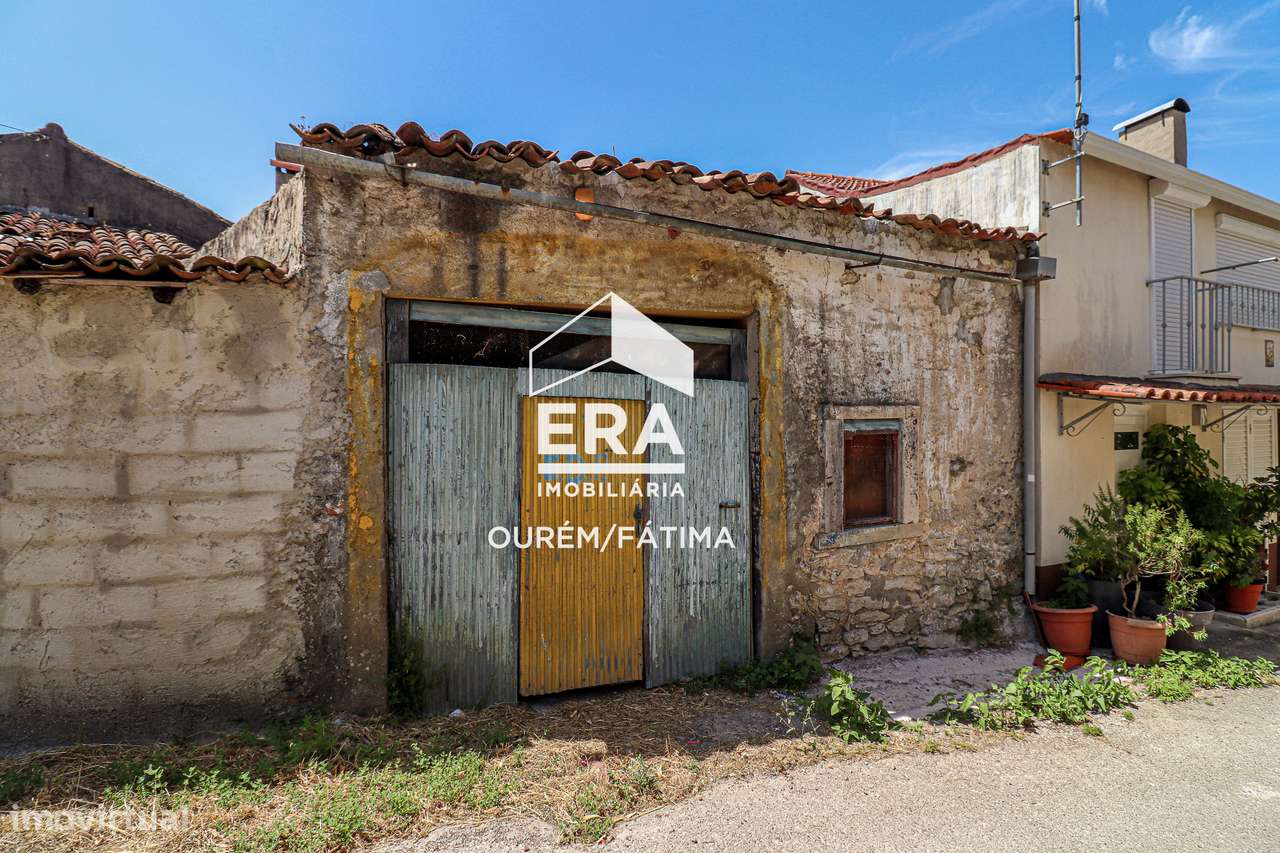 Moradia T3 para reconstrução em Vilar dos Prazeres-19
