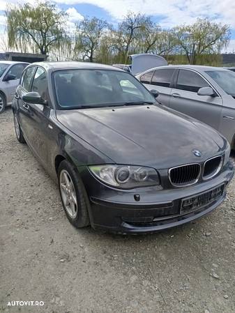 Dezmembram BMW Seria 1 Hatchback 118D 2.0 D 2007 - 1