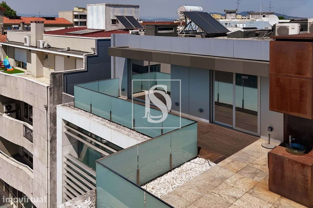 Apartamento c/ TERRAÇO no centro da cidade de BARCELOS!-14