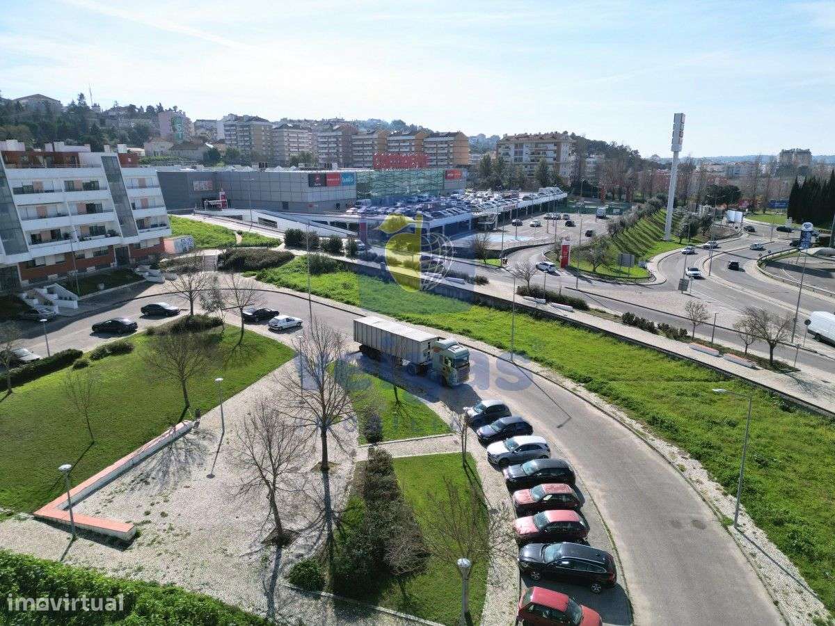 Lote para edífico com 5 pisos e 2 caves em Santarém com vista urbana-12