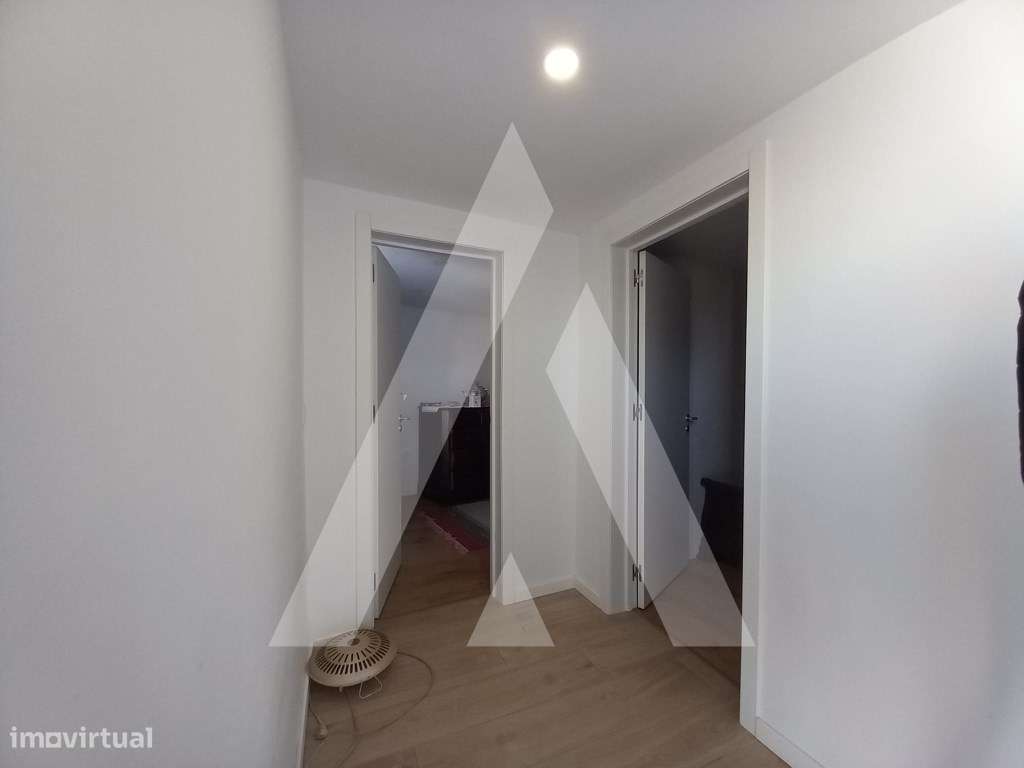 Lote de terreno com duas moradias em Vilarinho - Cacia, junto aos P... - Grande imagem: 5/17