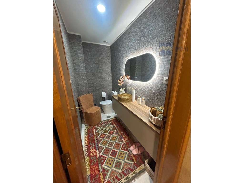 Excelente Apartamento T3 com Terraço em Condomínio Fechado-23