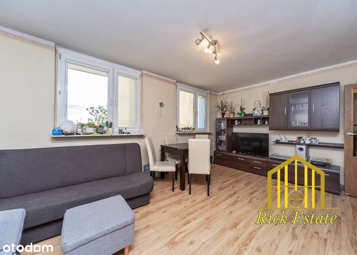 3 pokoje do remontu z prywatnym parkingiem - Pełny obrazek: 2/19