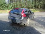 Volvo V60 I 2.4 Hybrid (280Cv) de 2019 - Peças Usadas (8717) - 4