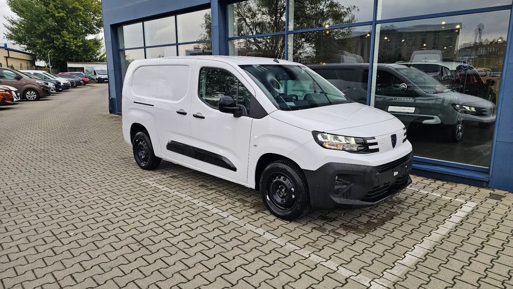 Furgon Long 1.5 HDi 130 KM Manual.  Nowy rejestrowany.