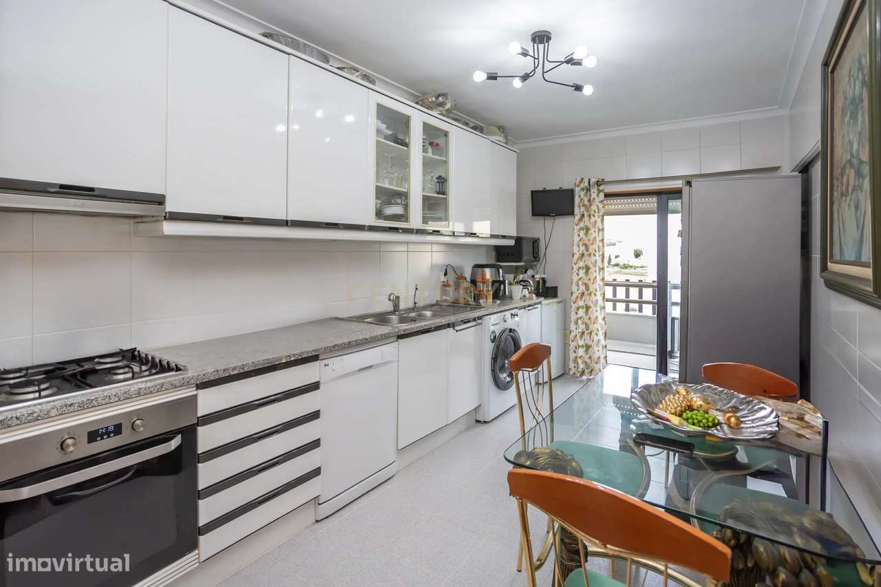 Apartamento T2 com Parqueamento | Quinta do Quadrado – Setúbal - SÓ PA-11