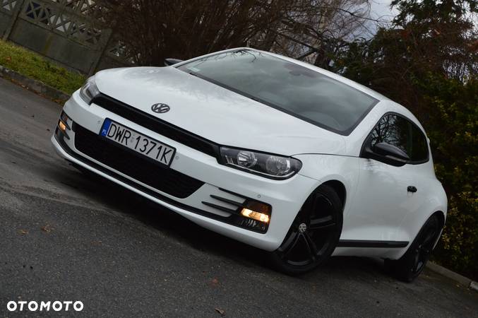 Volkswagen Scirocco 2.0 TSI BMT Perfectline R-Style - 22