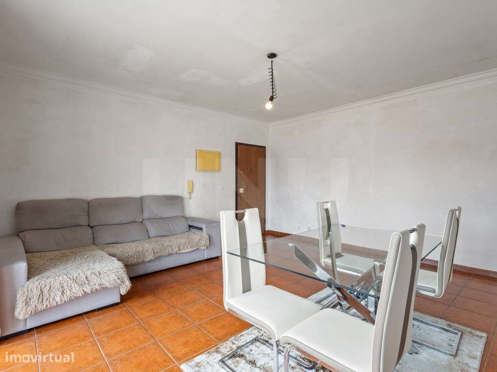 Apartamento T2 para venda na Assenta, São Pedro da Cadeira.-4
