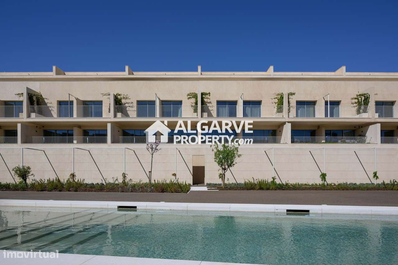 Sofisticação Moderna no Coração de Vilamoura: Apartamento Premium T2 n-24