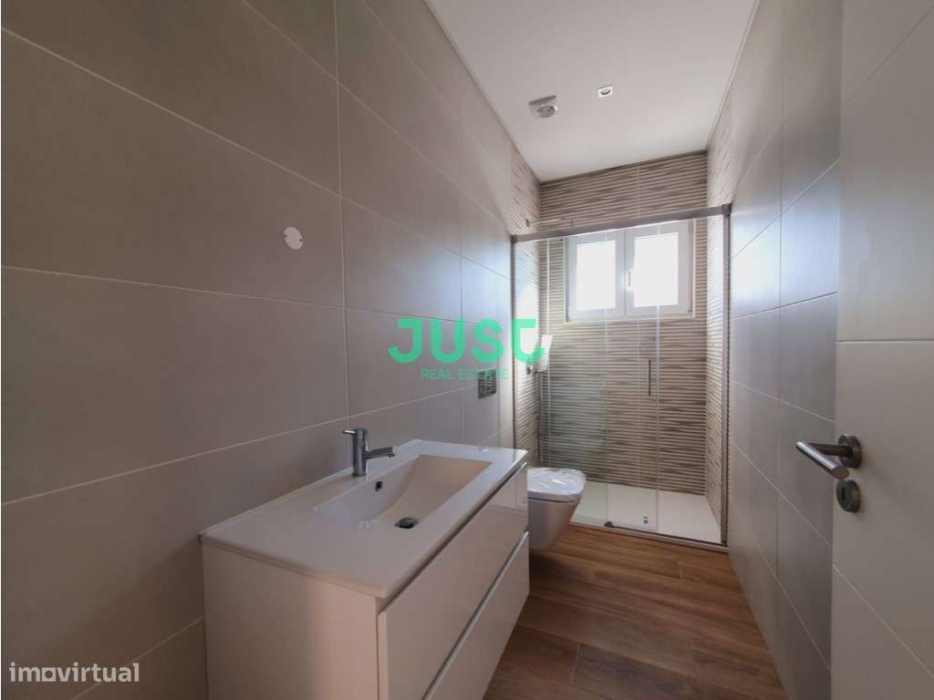 Moradia isolada, térrea, T3 com garagem e lavandaria em Fernão Ferr...-5