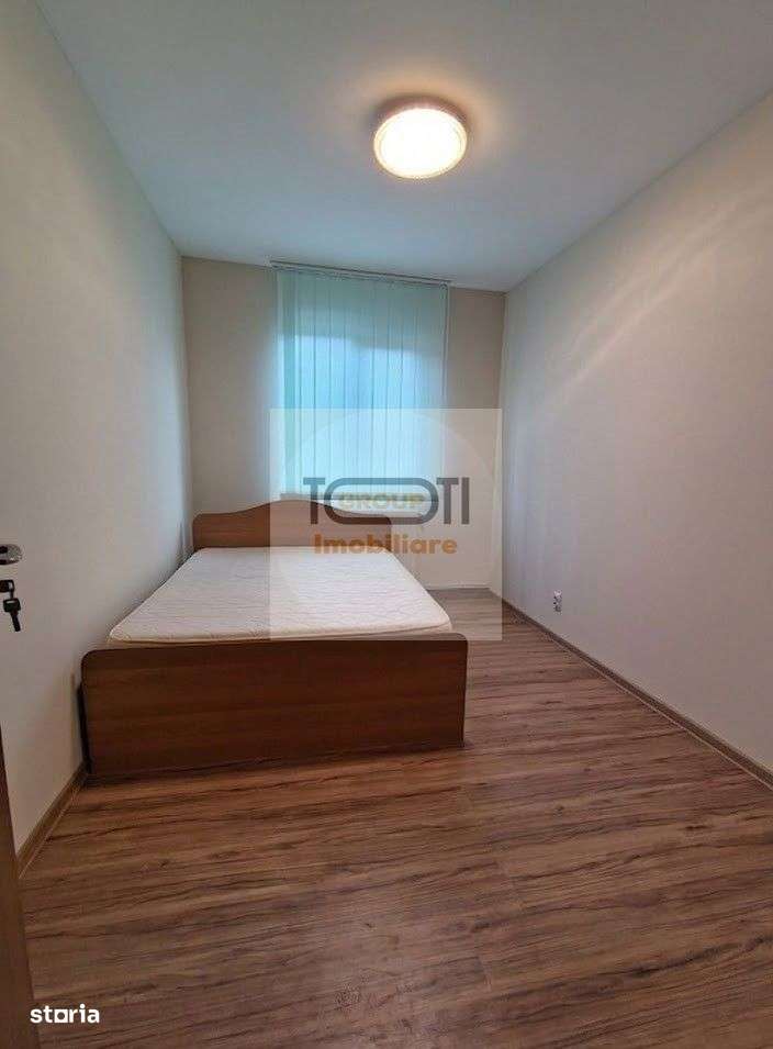 Apartament de vânzare în zona PĂCURARI, 3 camere decomandat-3