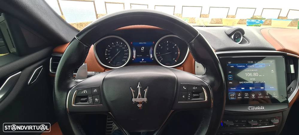Maserati Ghibli 3.0 V6 - 4