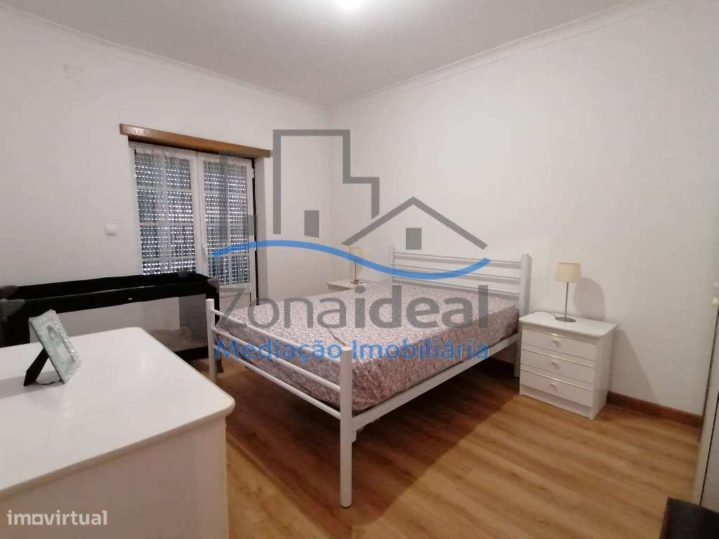 Moradia com quintal, localizada em Alenquer-9