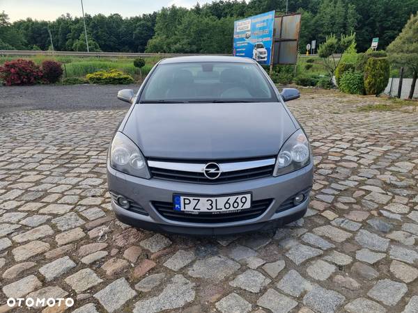 Opel Astra GTC 1.9 CDTI DPF Edition 111 Jahre - 9