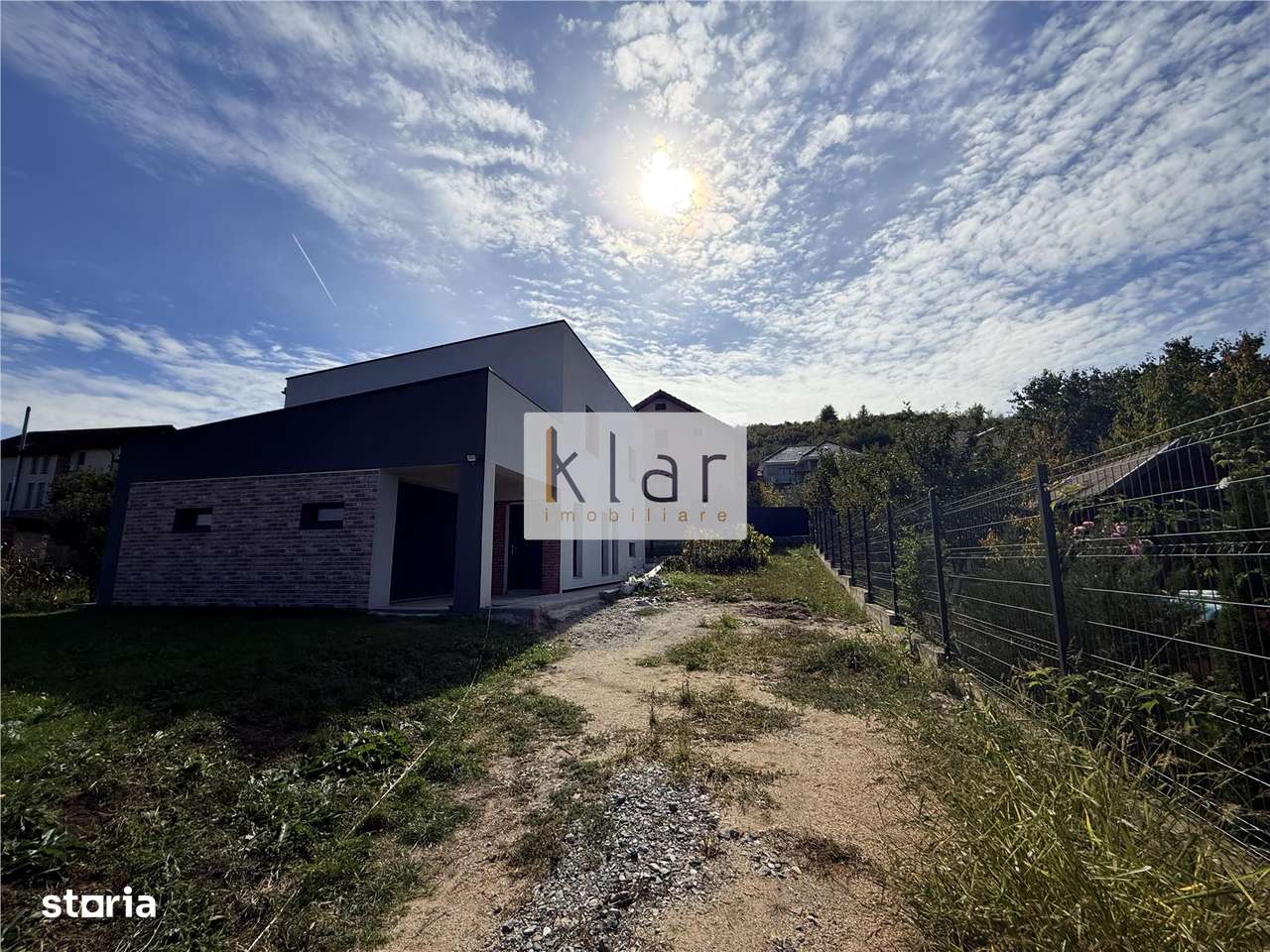 Casa  moderna  finisata  cu 550mp teren la limita Cluj Napoca cu Dezmi - Imagine principală: 3/20