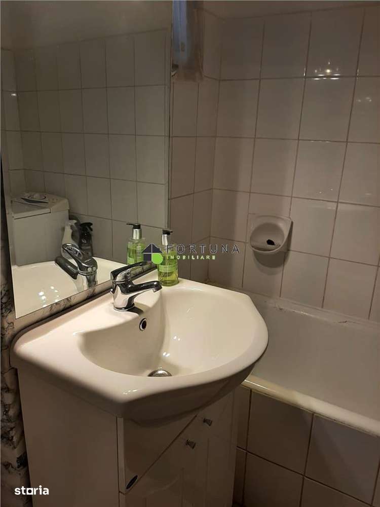 De vanzare apartament cu 2 camere decomandate in Racadau-5