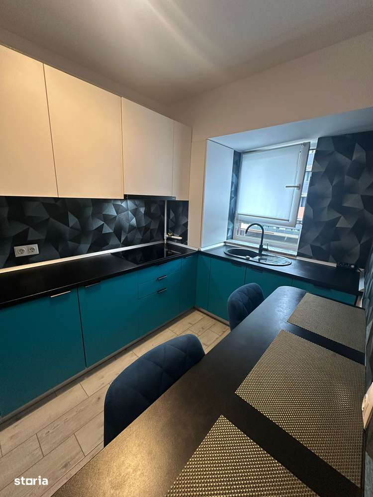 Apartament cu 3 camere,bloc nou  de cărămidă - Imagine principală: 2/12