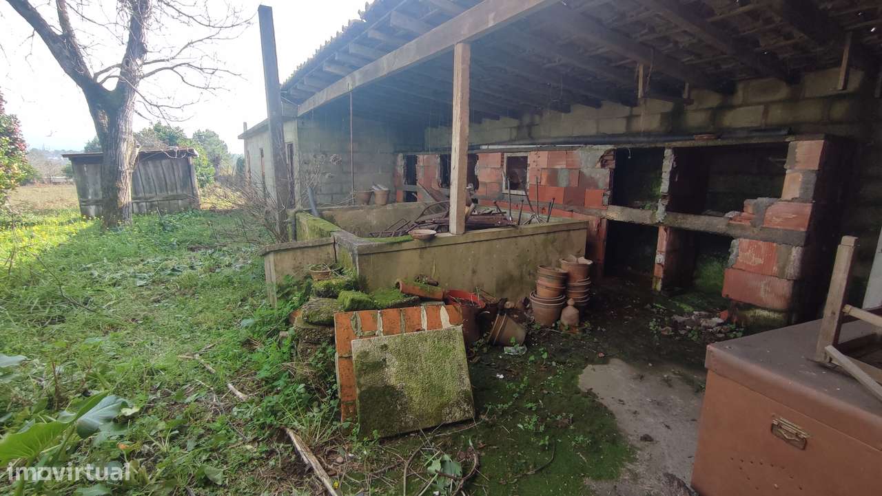 Moradia individual, com terreno, em Rendufe, Amares-43